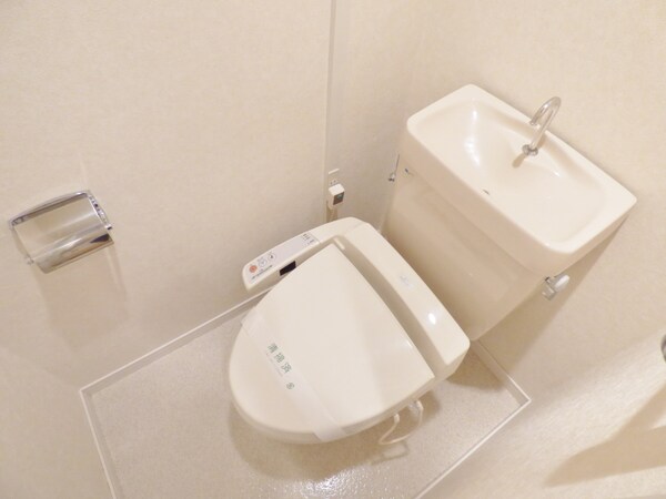 トイレ(ウォシュレット付トイレ)