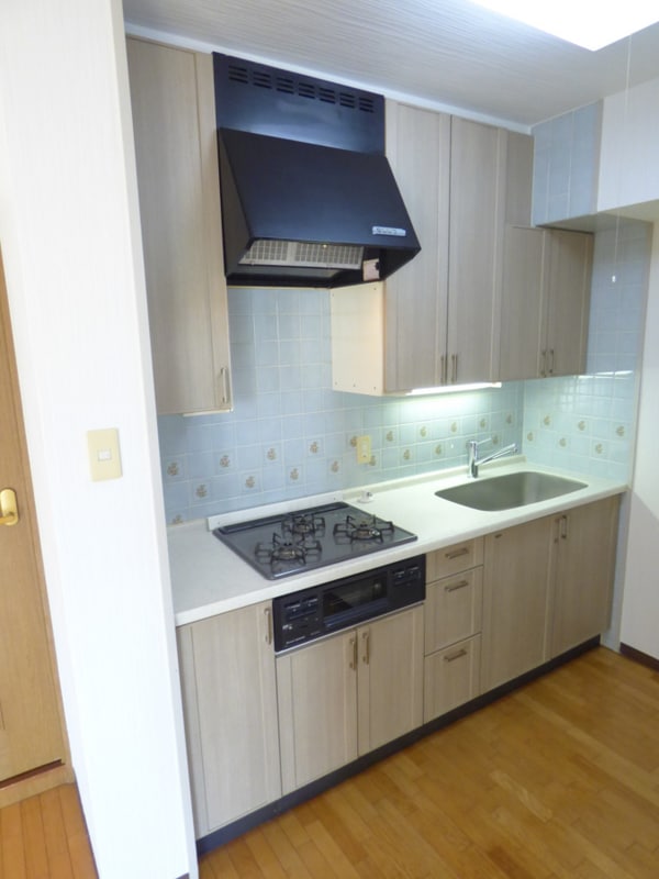 キッチン(３口ガスシステムキッチン)