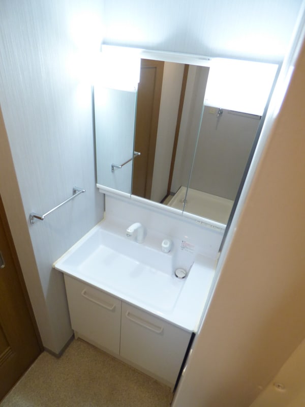 洗面所(シャンプードレッサー)