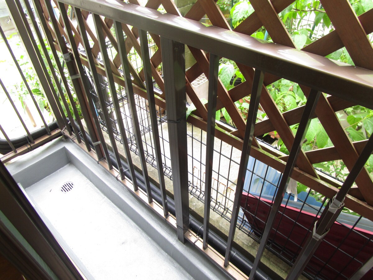 物件内観写真12　(明るいバルコニー)