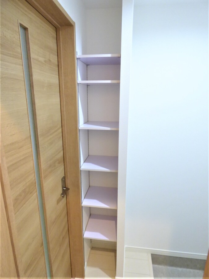 物件内観写真12　(シューズ棚付)