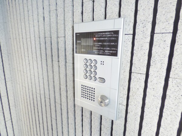 セキュリティ(安心のオートロック完備)
