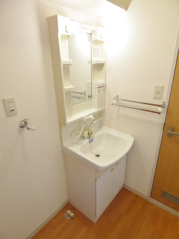 洗面所(シャンプードレッサー)