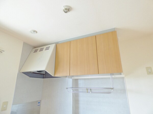 キッチン(レンジフード＆キッチン収納)
