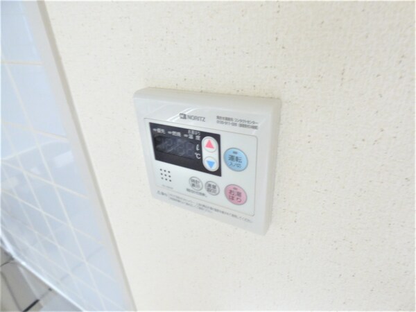 設備(給湯器リモコン)