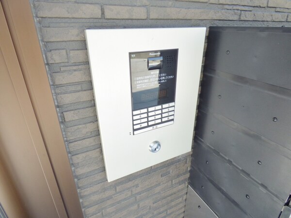 セキュリティ(安心のオートロック完備)