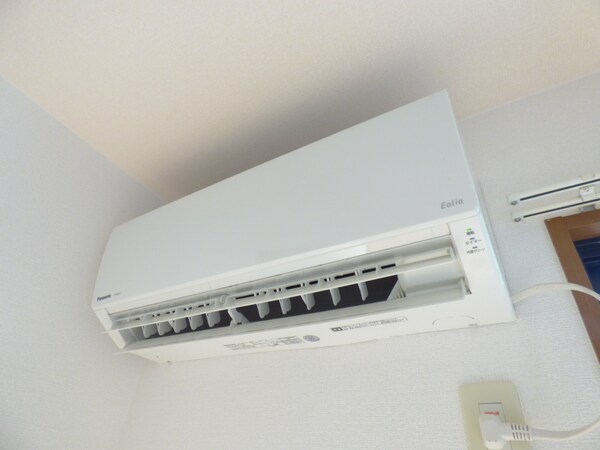 設備(エアコン付)