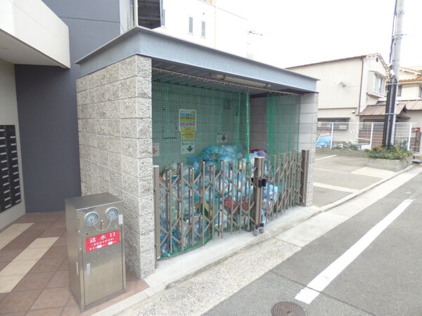 共用部(敷地内ゴミステーション)