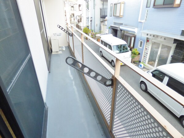 バルコニー・ベランダ(南東向きバルコニーで日当たり良好)