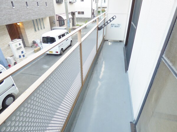 バルコニー・ベランダ(南東向きバルコニーで日当たり良好)