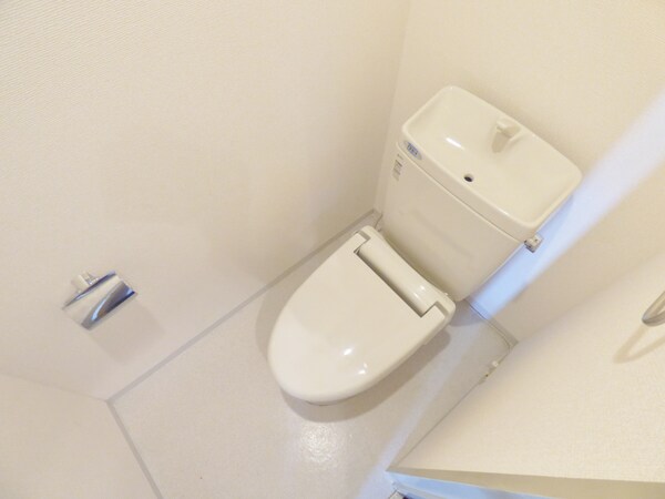 トイレ(清潔感のあるトイレ)