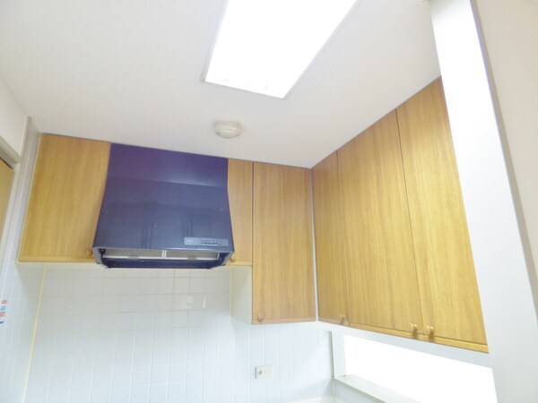 キッチン(レンジフード＆キッチン収納)