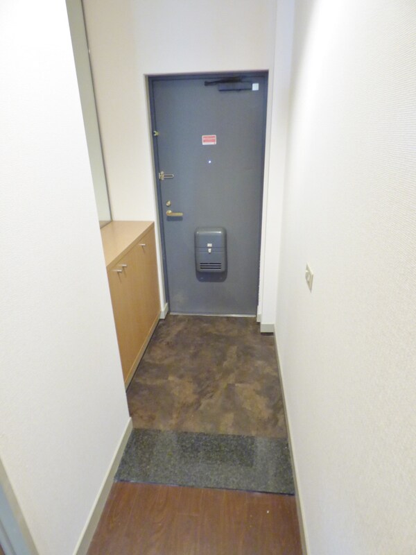 玄関(広々とした玄関)