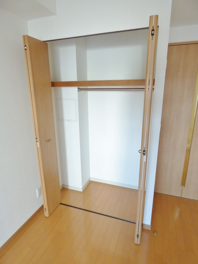 物件内観写真12　(クローゼット)