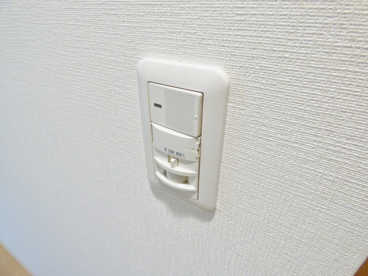 物件内観写真22　(人感センサーライト)