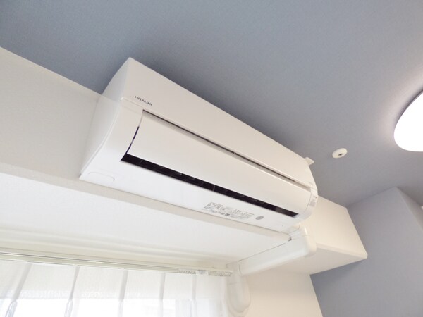 設備(エアコン付)