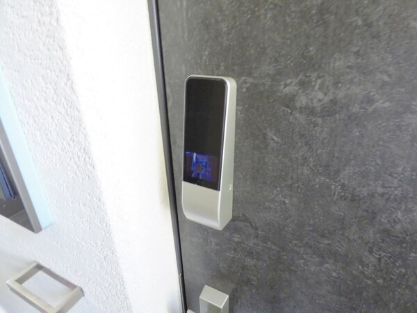 セキュリティ(玄関電子ロック)