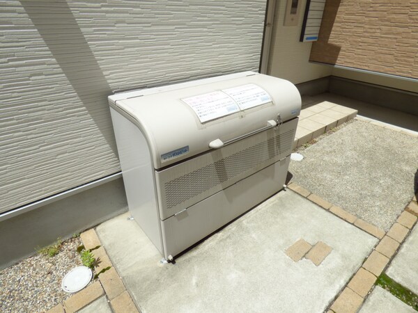 共用部(敷地内ゴミステーション)