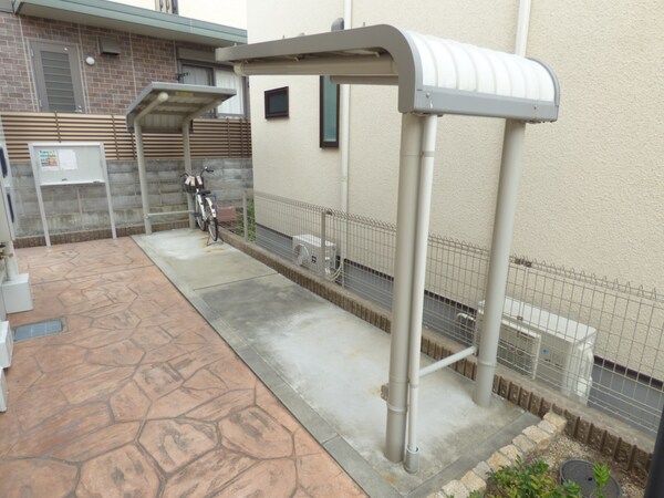 共用部(駐輪場)