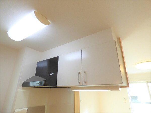 キッチン(レンジフード＆キッチン収納)