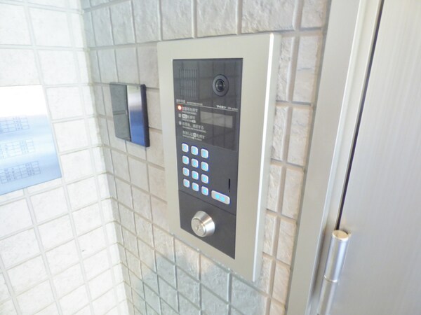 セキュリティ(安心のオートロック完備)