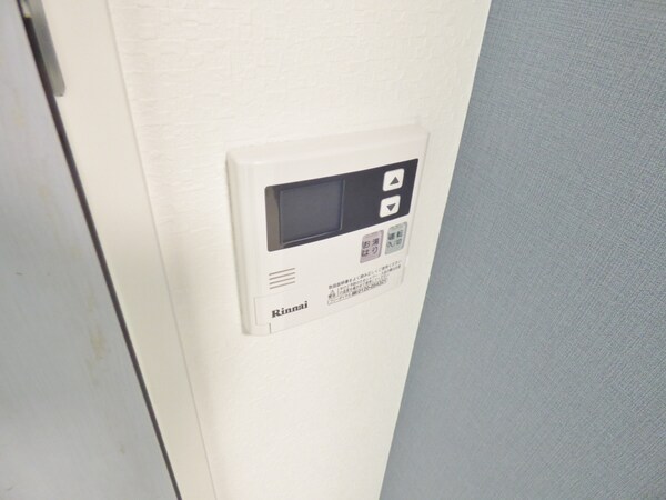 設備(給湯器リモコン)