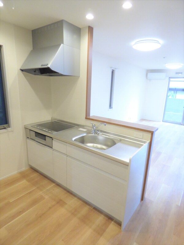 キッチン(３口ＩＨシステムキッチン)