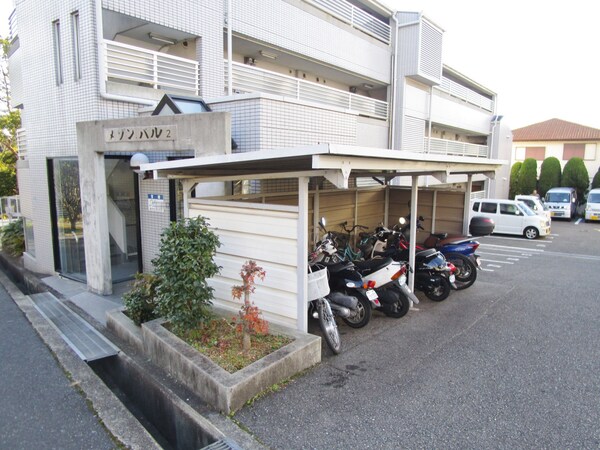 共用部(駐輪場＆バイク置場)