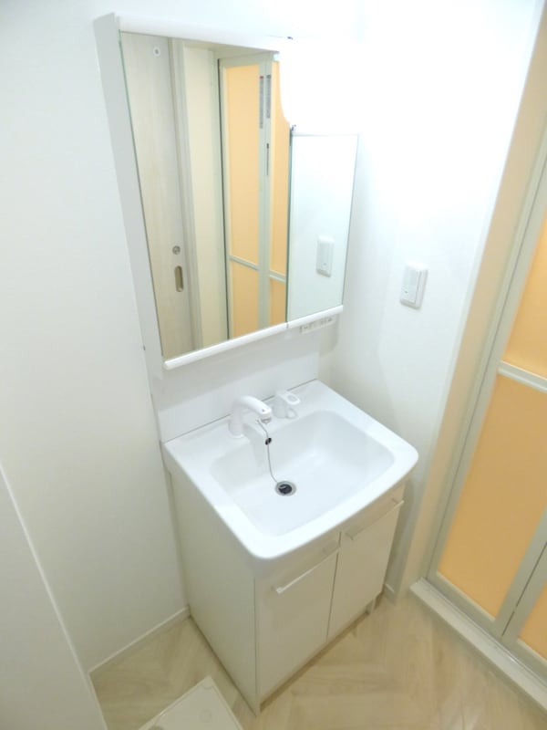 洗面所(シャンプ－ドレッサー)