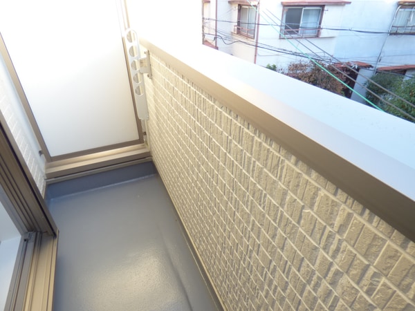 バルコニー・ベランダ(南東向きバルコニーで日当たり良好)