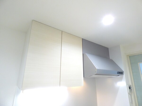 キッチン(レンジフード＆キッチン収納)