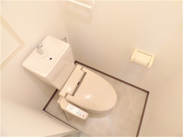 トイレ(ウォシュレット付トイレ)