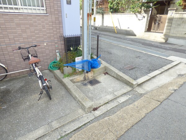 共用部(敷地内ゴミステーション)