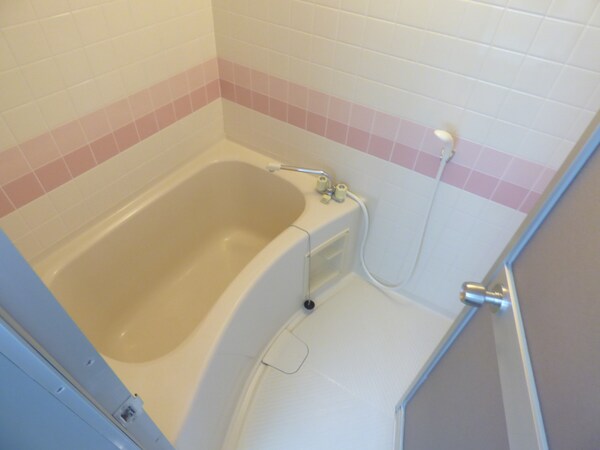 バス／シャワールーム等(キレイな浴室)