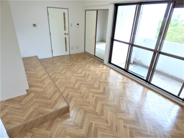 リビング(床がオシャレなリビング)