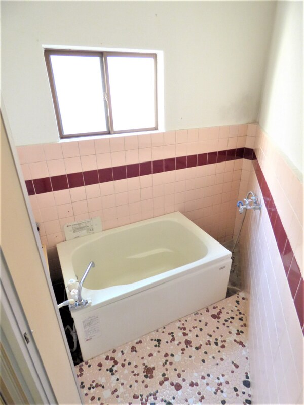 バス／シャワールーム等(窓があり換気のよい浴室)