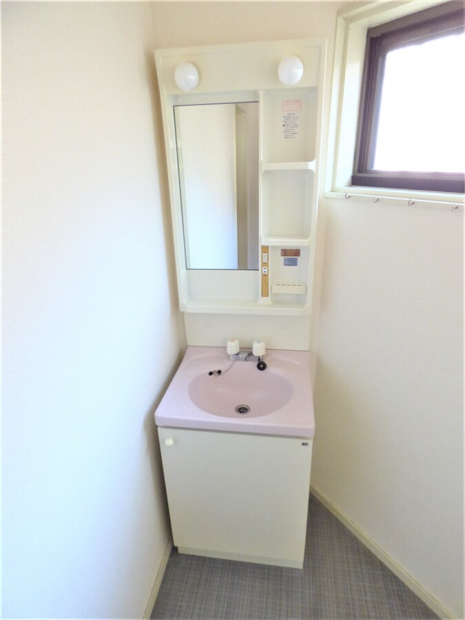 物件内観写真7　(洗面台)