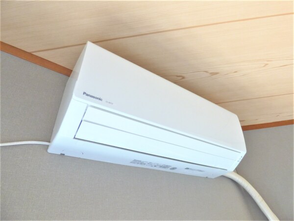 設備(エアコン１基付)