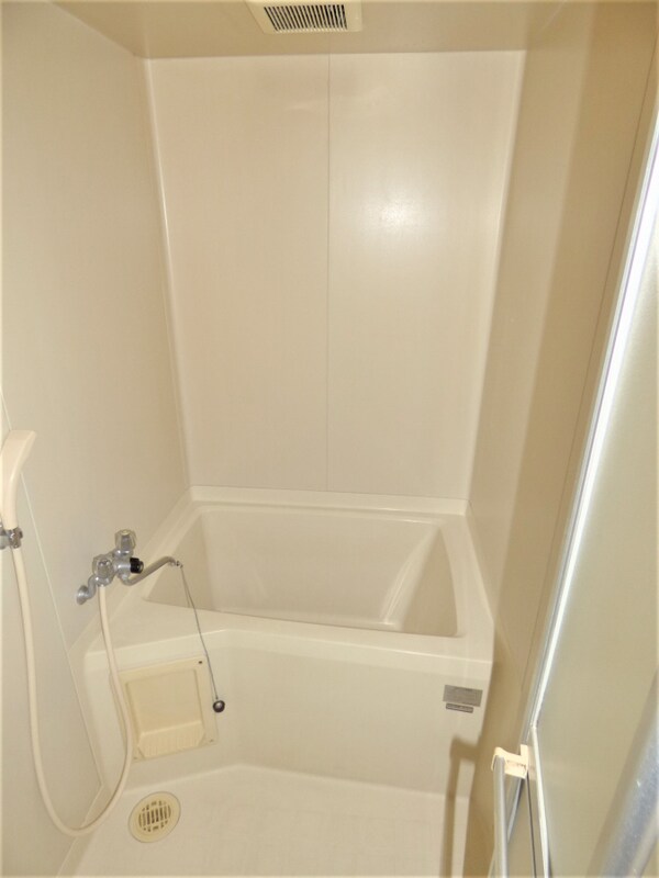 バス／シャワールーム等(キレイな浴室)