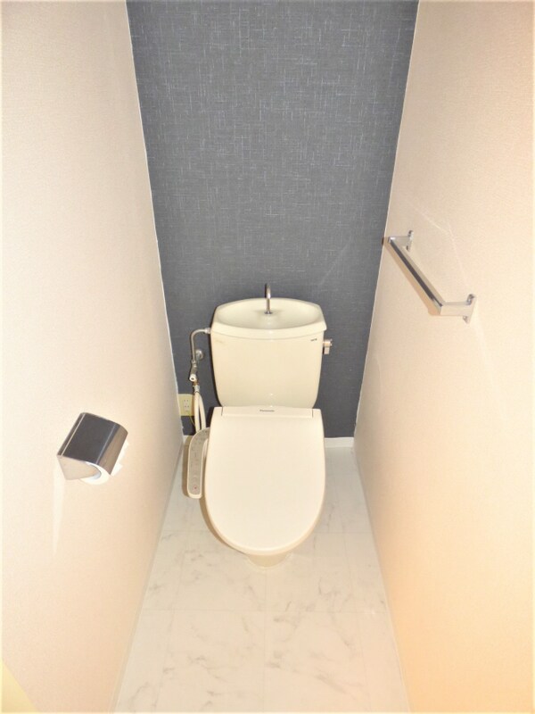 トイレ(清潔感のあるトイレ)