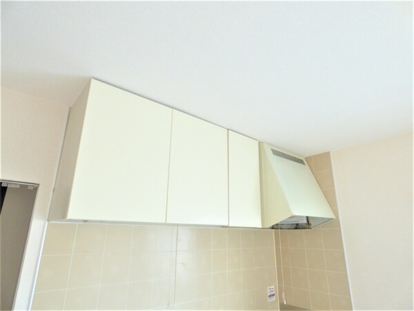 キッチン(レンジフード＆キッチン収納)