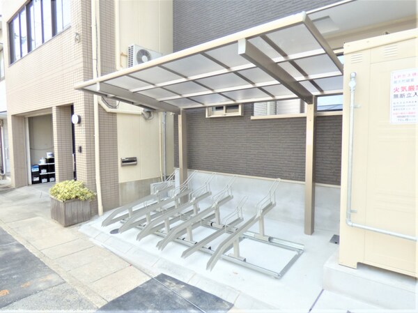 共用部(駐輪場)