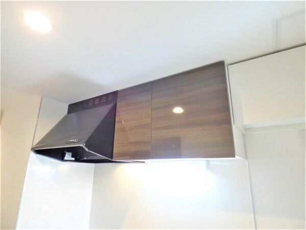 キッチン(レンジフード＆キッチン収納)