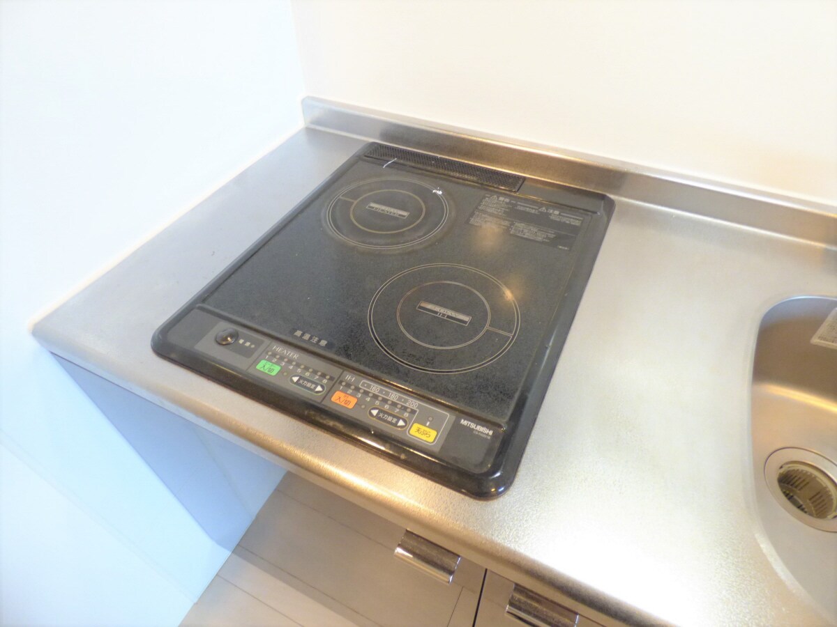 物件内観写真17　(２口ＩＨコンロ)