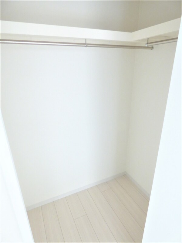 収納(ウォークインクローゼット)