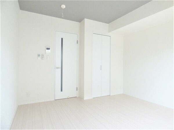 その他部屋・スペース(白を基調とした明るいフローリング)