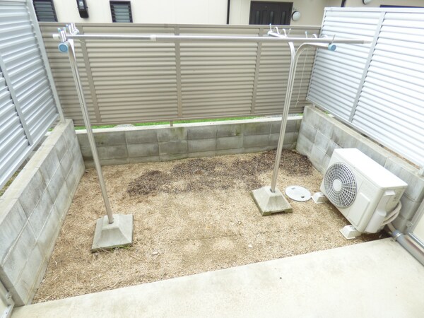 庭(広々とした専用庭)