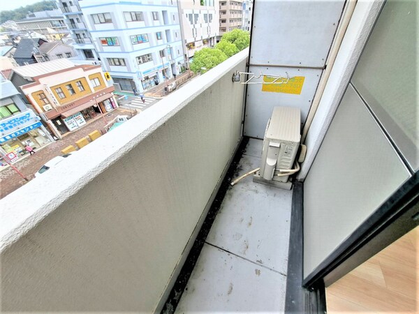 バルコニー・ベランダ(南西向きバルコニーで日当たり良好)