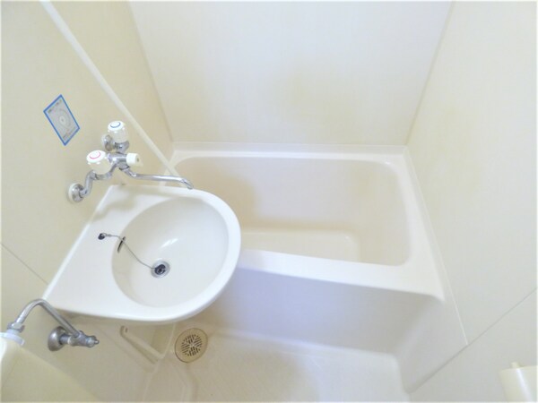 バス／シャワールーム等(キレイな浴室)