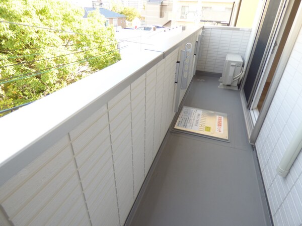 バルコニー・ベランダ(明るいバルコニー)